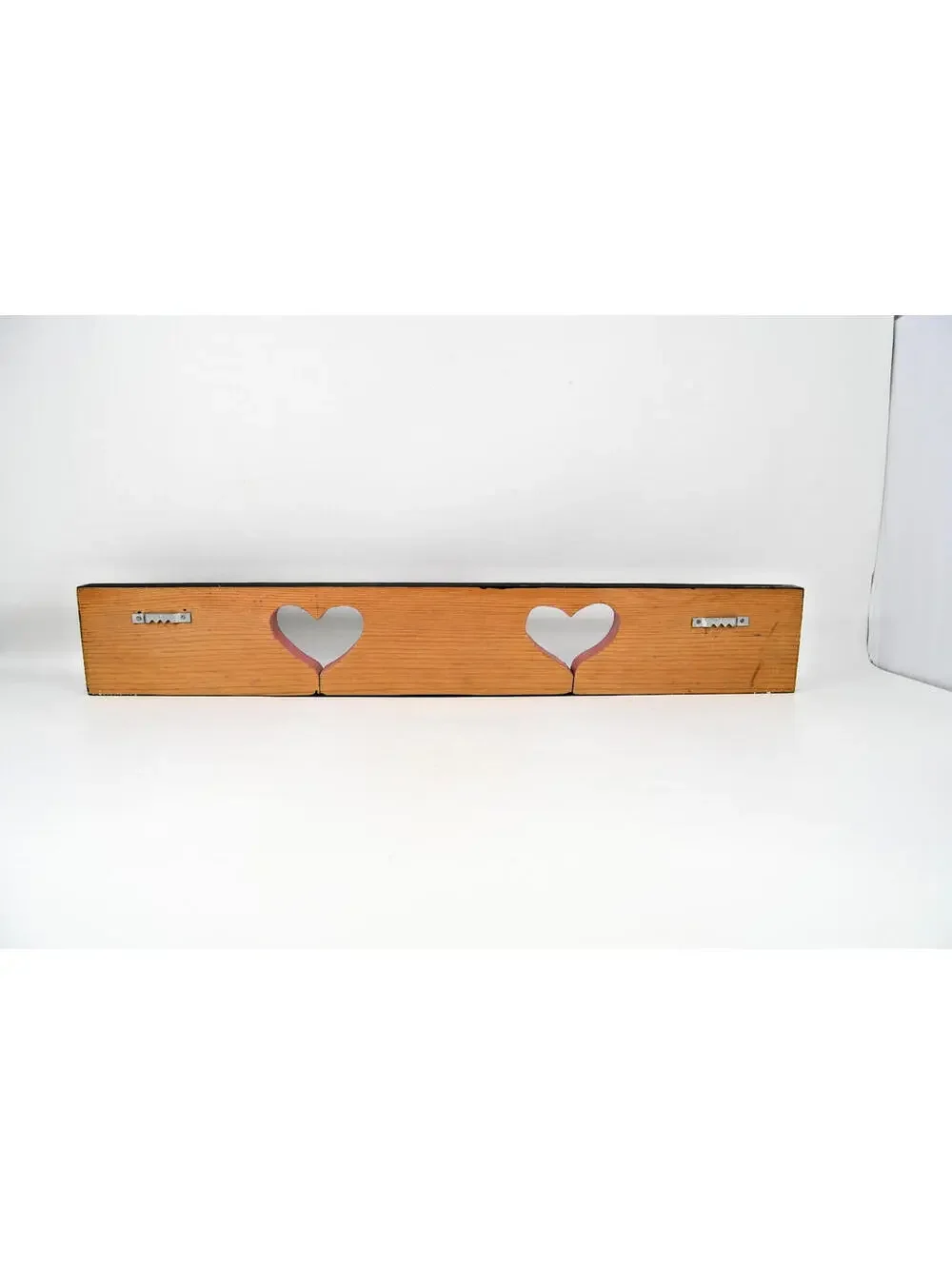 VTG Wood Heart Cutout Peg Rack Hook Cottage Folk Art Wall Decor Painted 80s 90s